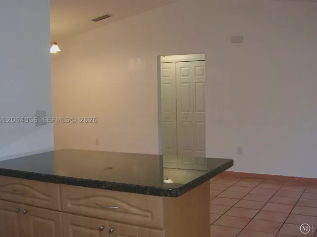 3-bedroom home for rent in Miami - 14765 SW 82nd St - MondialRealty