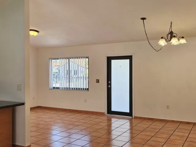 3-bedroom home for rent in Miami - 14765 SW 82nd St - MondialRealty