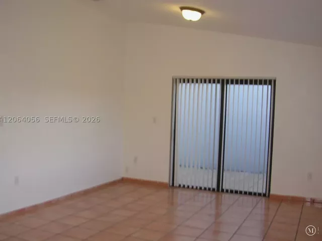 3-bedroom home for rent in Miami - 14765 SW 82nd St - MondialRealty