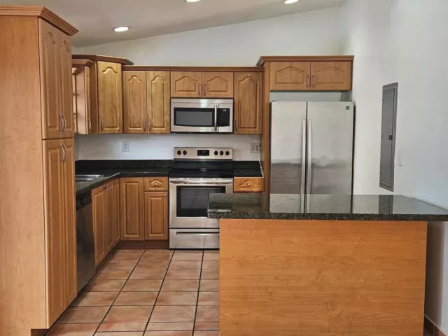 3-bedroom home for rent in Miami - 14765 SW 82nd St - MondialRealty