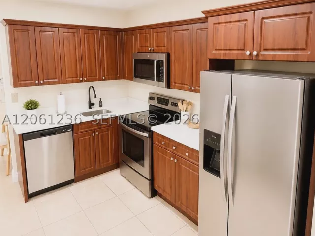 3-bedroom home for rent in Miami - 8381 SW 148th Ave 0 - MondialRealty