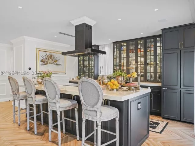 5-bedroom home for rent in Miami Beach - 1625 Daytonia Rd - MondialRealty