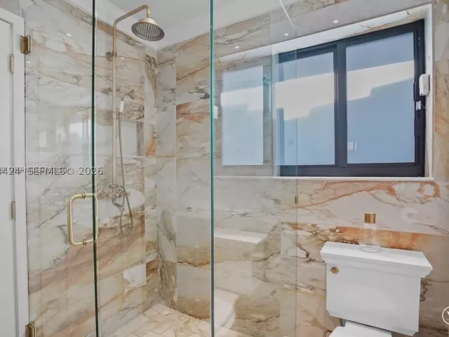 5-bedroom home for rent in Miami Beach - 1625 Daytonia Rd - MondialRealty