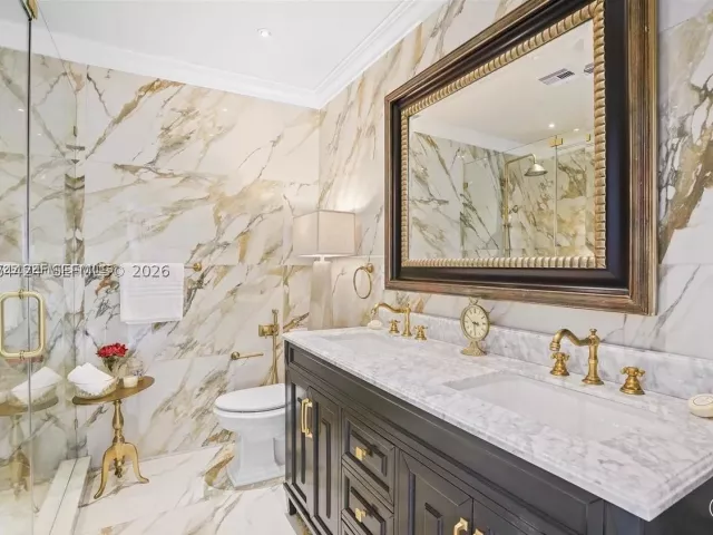 5-bedroom home for rent in Miami Beach - 1625 Daytonia Rd - MondialRealty