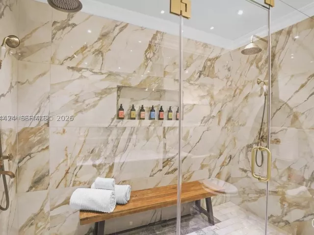 5-bedroom home for rent in Miami Beach - 1625 Daytonia Rd - MondialRealty