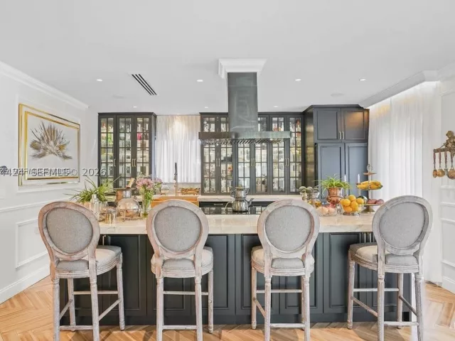 5-bedroom home for rent in Miami Beach - 1625 Daytonia Rd - MondialRealty