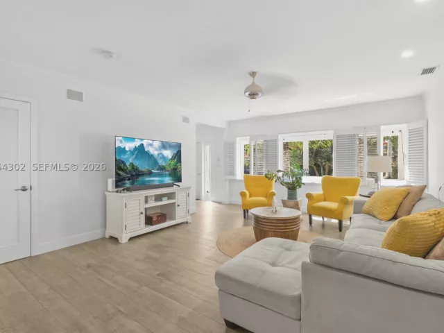 3-bedroom home for sale in Miami - 711 NE 72nd Ter - MondialRealty