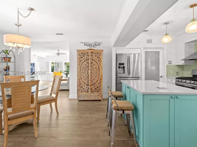 3-bedroom home for sale in Miami - 711 NE 72nd Ter - MondialRealty