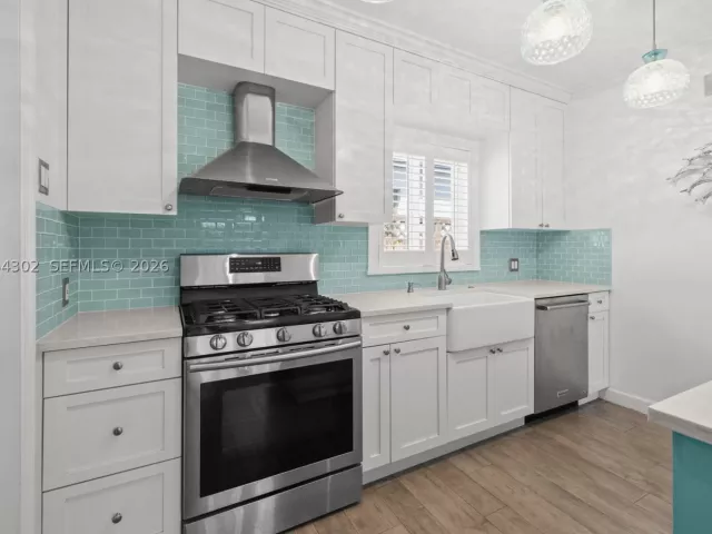 3-bedroom home for sale in Miami - 711 NE 72nd Ter - MondialRealty