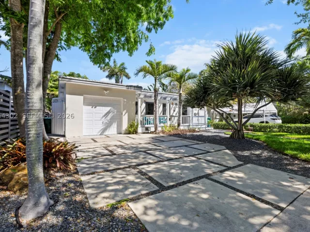 3-bedroom home for sale in Miami - 711 NE 72nd Ter - MondialRealty