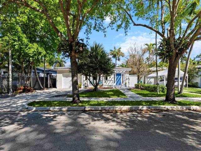 3-bedroom home for sale in Miami - 711 NE 72nd Ter - MondialRealty
