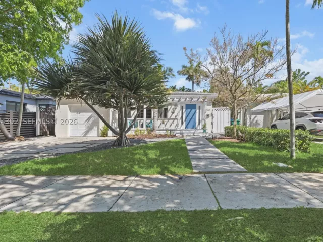 3-bedroom home for sale in Miami - 711 NE 72nd Ter - MondialRealty
