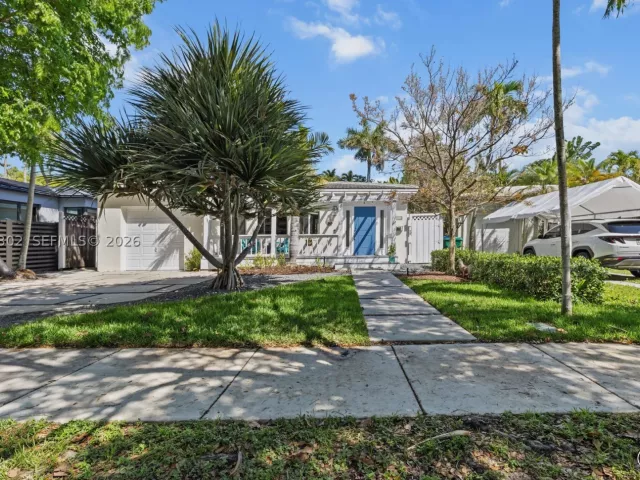 3-bedroom home for sale in Miami - 711 NE 72nd Ter - MondialRealty