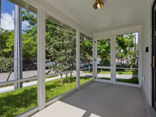 3-bedroom home for rent in Miami - 3620 Plaza Street - MondialRealty