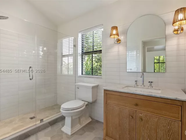 3-bedroom home for rent in Miami - 3620 Plaza Street - MondialRealty