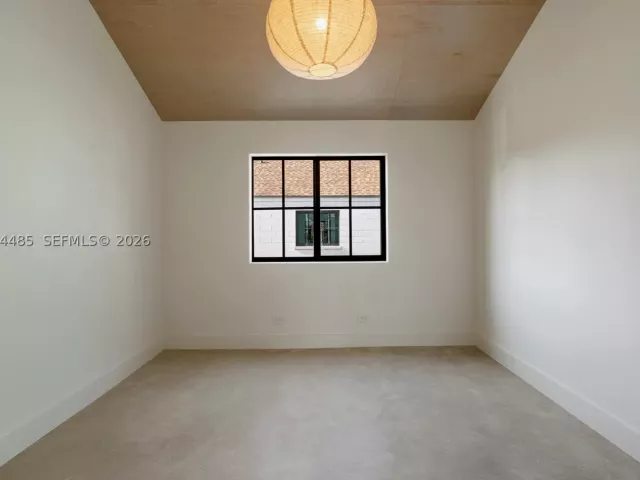 3-bedroom home for rent in Miami - 3620 Plaza Street - MondialRealty