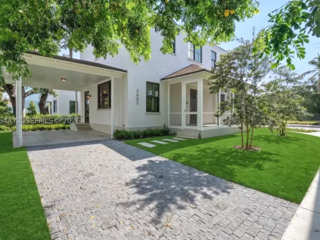 3-bedroom home for rent in Miami - 3603 Thomas Ave - MondialRealty