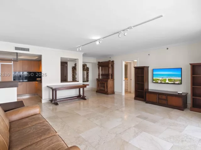 2-bedroom condo for sale in Sunny Isles Beach - 18911 Collins Ave 2103 - MondialRealty