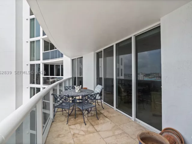 2-bedroom condo for sale in Sunny Isles Beach - 18911 Collins Ave 2103 - MondialRealty