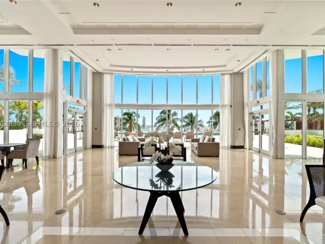 2-bedroom condo for sale in Sunny Isles Beach - 18911 Collins Ave 2103 - MondialRealty