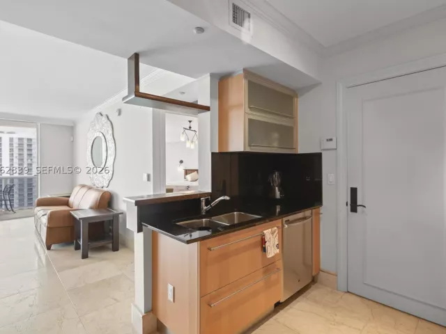 2-bedroom condo for sale in Sunny Isles Beach - 18911 Collins Ave 2103 - MondialRealty