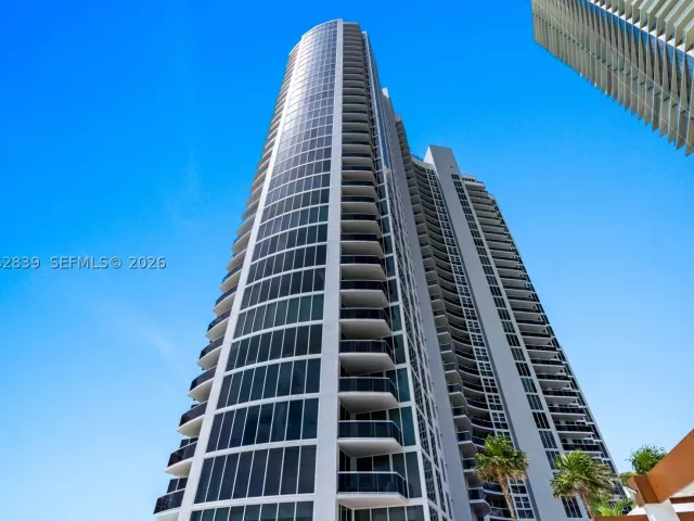 2-bedroom condo for sale in Sunny Isles Beach - 18911 Collins Ave 2103 - MondialRealty
