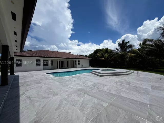 4-bedroom home for sale in Miami - 19690 SW 210th St - MondialRealty