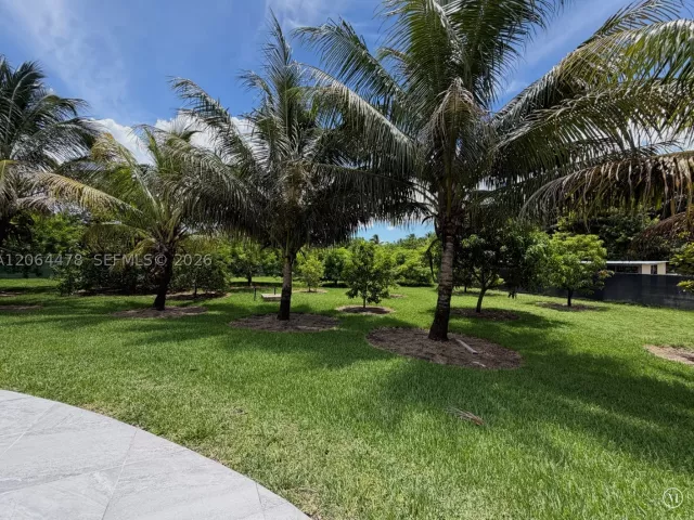 4-bedroom home for sale in Miami - 19690 SW 210th St - MondialRealty