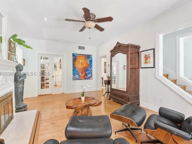 4-bedroom home for sale in Coral Gables - 1042 Sorolla Ave - MondialRealty