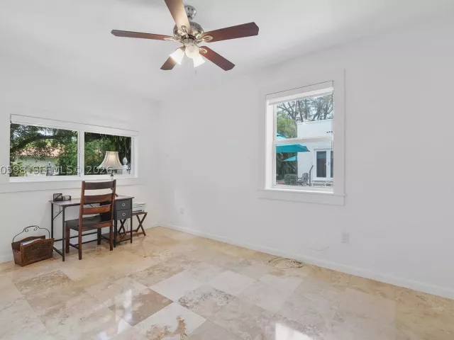 4-bedroom home for sale in Coral Gables - 1042 Sorolla Ave - MondialRealty