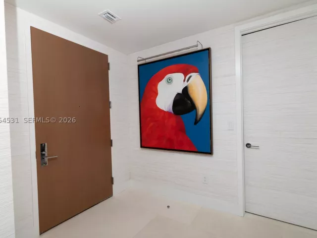 3-bedroom condo for rent in Bal Harbour - 10201 E Collins Ave 1002 - MondialRealty