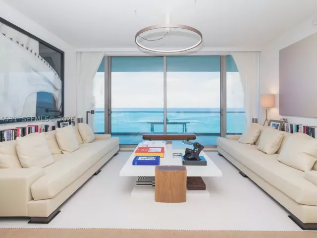 3-bedroom condo for rent in Bal Harbour - 10201 E Collins Ave 1002 - MondialRealty