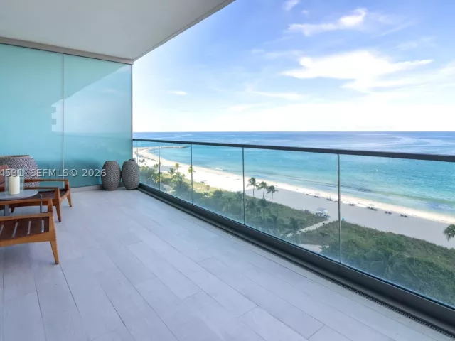 3-bedroom condo for rent in Bal Harbour - 10201 E Collins Ave 1002 - MondialRealty