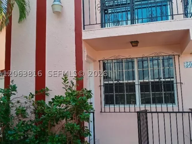 3-bedroom home for sale in Miami - 507 Flagami Blvd - MondialRealty