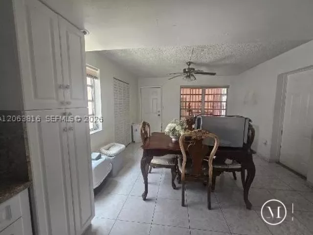 3-bedroom home for sale in Miami - 507 Flagami Blvd - MondialRealty
