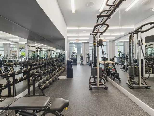 3-bedroom condo for sale in Hollywood - 3535 S Ocean Dr 2106 - MondialRealty