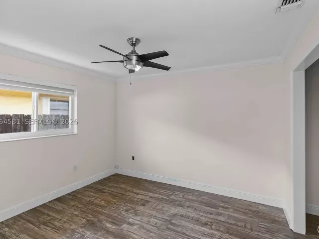 3-bedroom home for sale in Miami - 2224 SW 61st Ave - MondialRealty