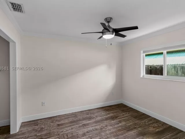 3-bedroom home for sale in Miami - 2224 SW 61st Ave - MondialRealty