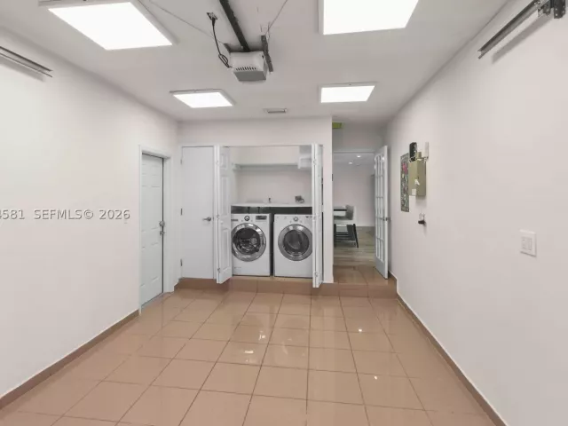 3-bedroom home for sale in Miami - 2224 SW 61st Ave - MondialRealty