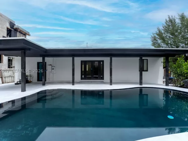 3-bedroom home for rent in Miami Beach - 4144 Alton Rd 4144 - MondialRealty