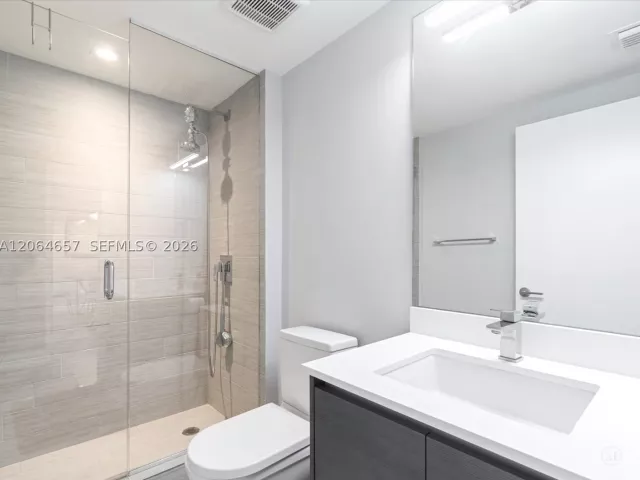 3-bedroom condo for sale in Sunny Isles Beach - 300 Sunny Isles Blvd 4-1405 - MondialRealty