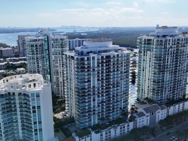 3-bedroom condo for sale in Sunny Isles Beach - 300 Sunny Isles Blvd 4-1405 - MondialRealty