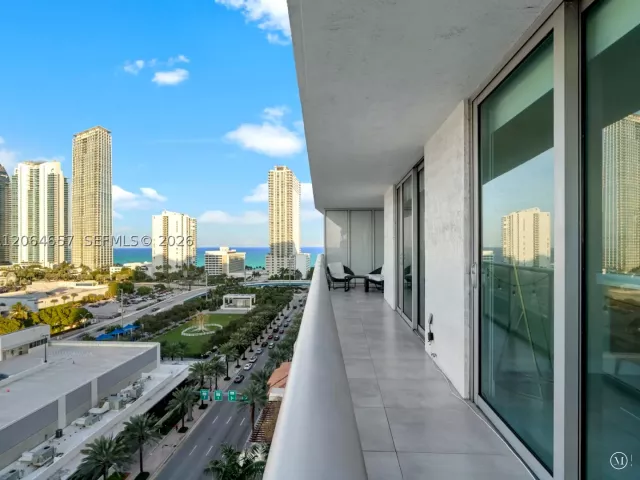 3-bedroom condo for sale in Sunny Isles Beach - 300 Sunny Isles Blvd 4-1405 - MondialRealty