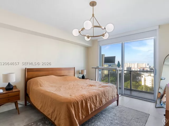 3-bedroom condo for sale in Sunny Isles Beach - 300 Sunny Isles Blvd 4-1405 - MondialRealty