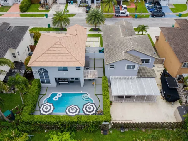 3-bedroom home for sale in Miami - 14835 SW 138th Ter - MondialRealty