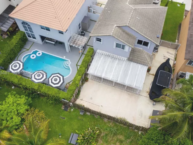 3-bedroom home for sale in Miami - 14835 SW 138th Ter - MondialRealty