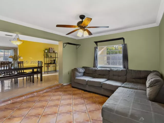 3-bedroom home for sale in Miami - 11045 SW 161st Ter - MondialRealty