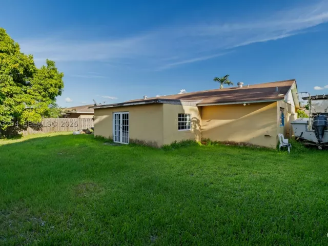 3-bedroom home for sale in Miami - 11045 SW 161st Ter - MondialRealty