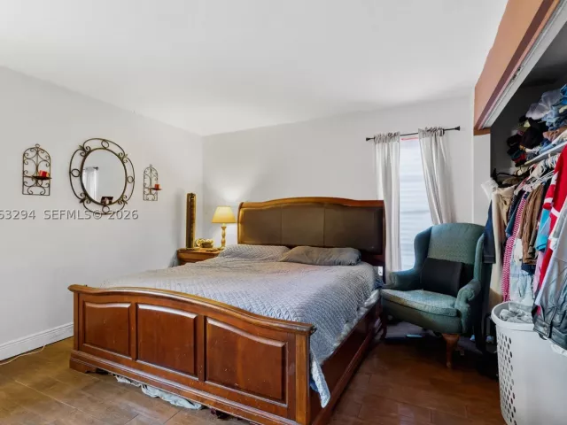 3-bedroom home for sale in Miami - 11045 SW 161st Ter - MondialRealty