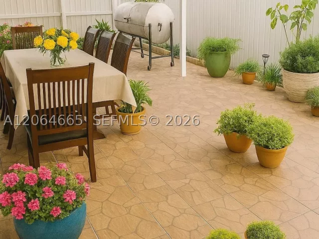 4-bedroom home for sale in Miami - 2118 NW 86th St - MondialRealty